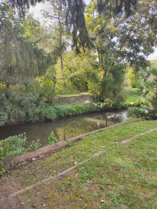 La Riviera Maison: Riverside Retreat Near Paris Holiday home Bruyeres-le-Chatel